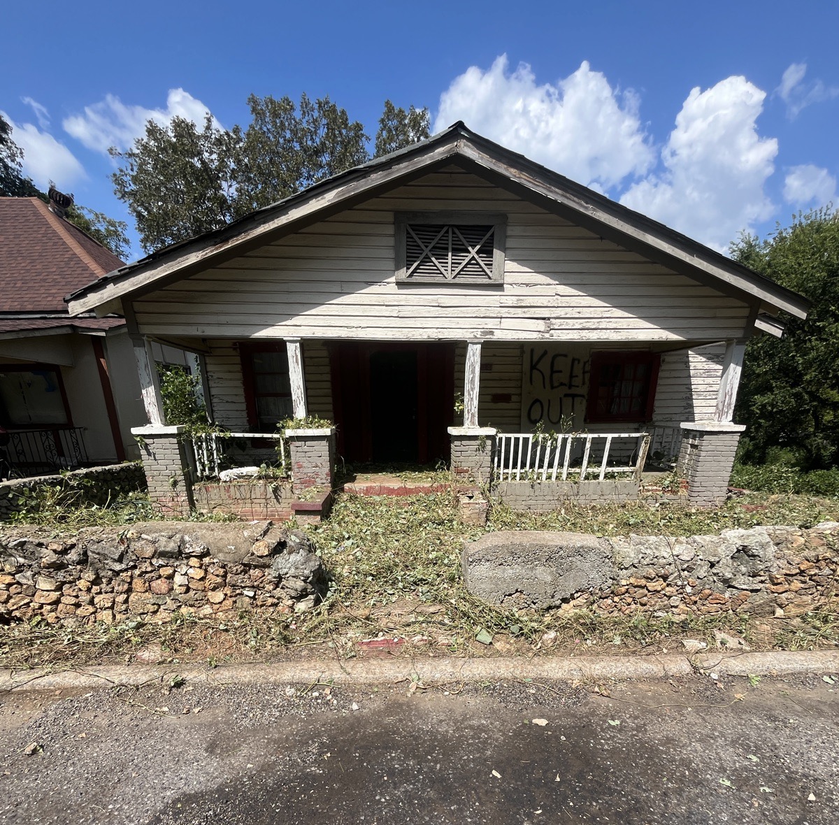 Frontage opened up, after vegetation condition